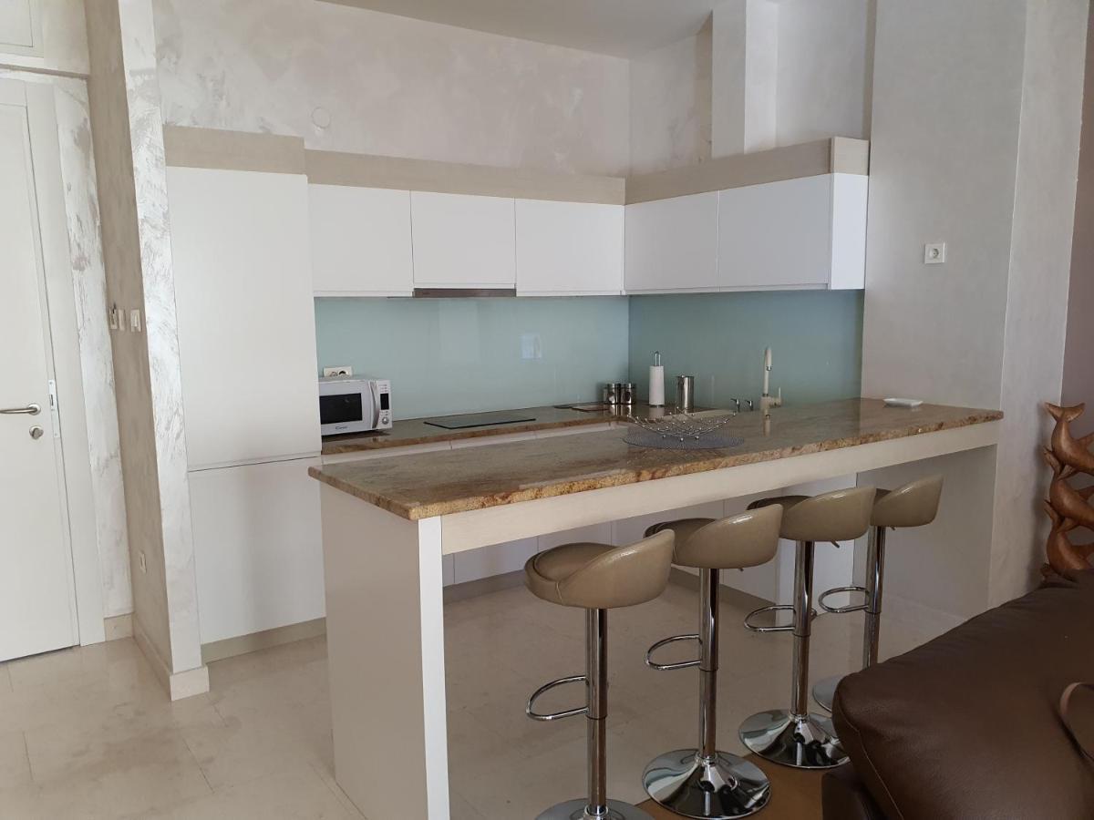 Apartman Lav Tre Canne Apartment Будва Екстериор снимка