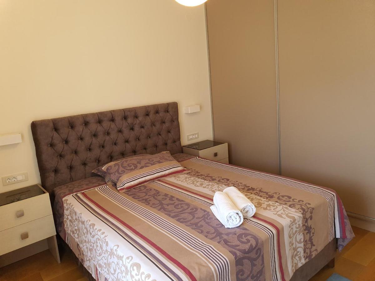 Apartman Lav Tre Canne Apartment Будва Екстериор снимка